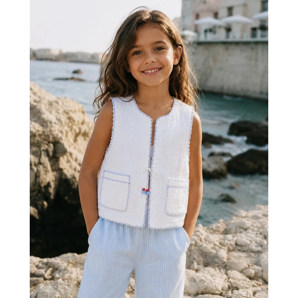 Zara Girls White Quilted Cotton Vest Blue Scallop Beaded Size 6-7Y‎ Coastal Boho